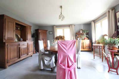 Maison - 180 m² - 7 pièces