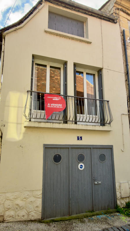 Maison - 104 m² - 4 pièces