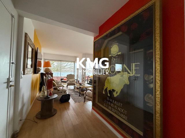 Appartement - 98 m² - 3 pièces