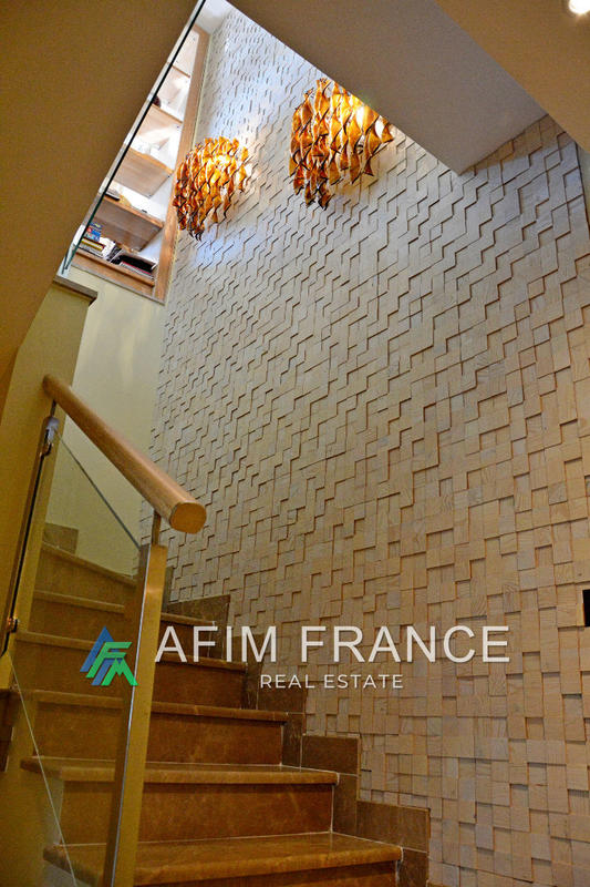 Villa - 155 m² - 6 pièces