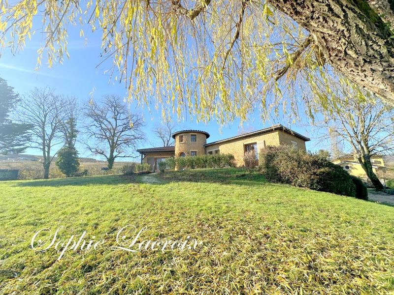 Demeure - 258 m² - 8 pièces