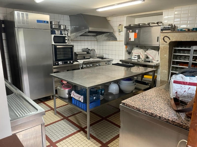 Fonds de commerce - Local commercial - 110 m²