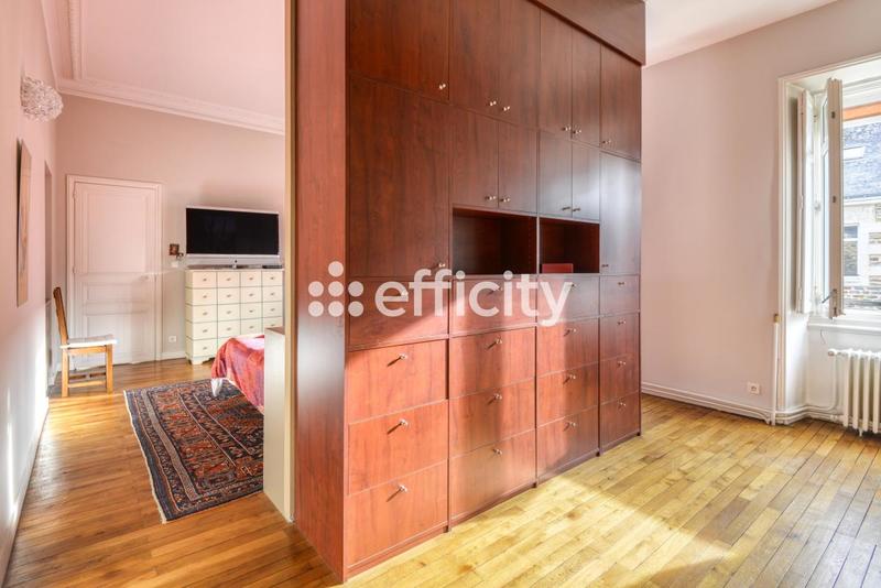 Appartement - 231 m² - 5 pièces