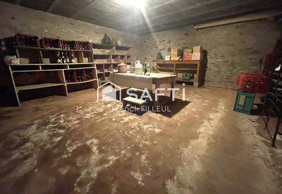 Maison - 400 m² - 13 pièces