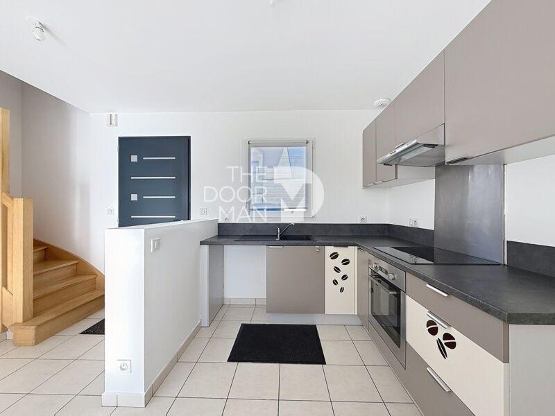 Maison - 99 m² - 4 pièces