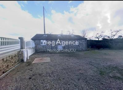 Maison - 122 m² - 9 pièces