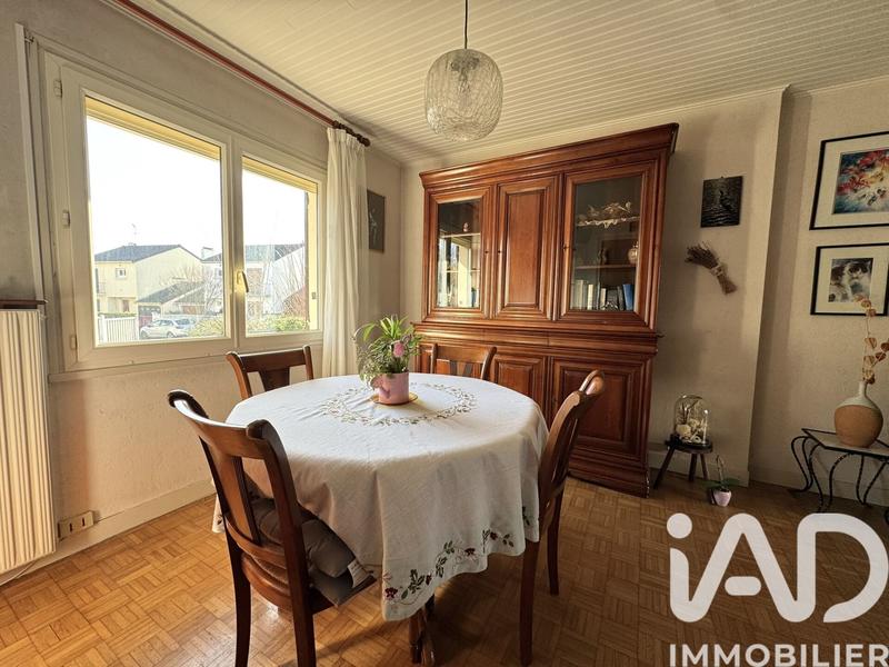 Maison - 84 m² - 5 pièces