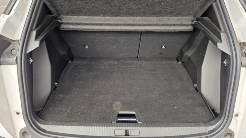 Peugeot 2008 BlueHDi 130 s&amp;amp;S Eat8 Allure Pack