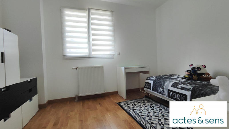 Maison - 106 m² - 5 pièces