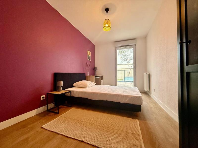 Appartement - 81 m² - 2 pièces