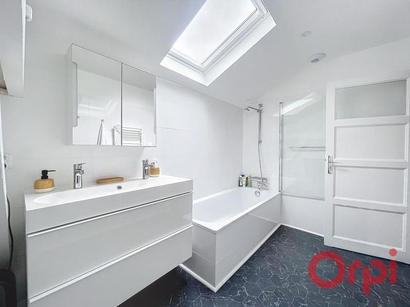 Maison - 146 m² - 5 pièces