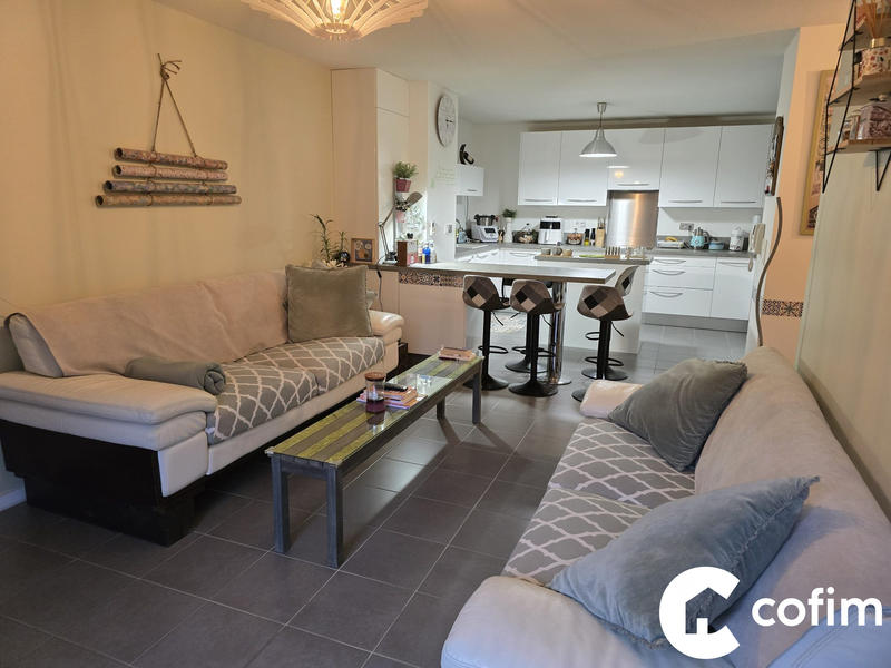 Appartement - 75 m² - 3 pièces