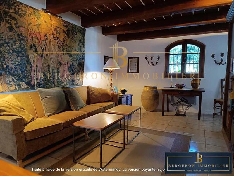 Villa - 185 m² - 6 pièces