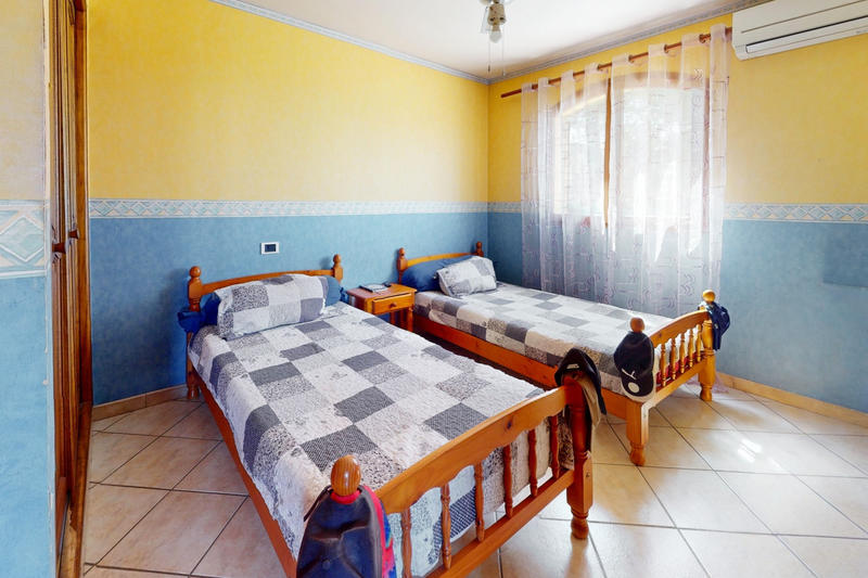 Maison - 190 m² - 5 pièces