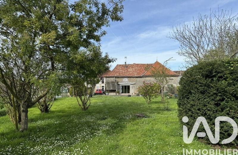 Maison de village - 207 m² - 8 pièces