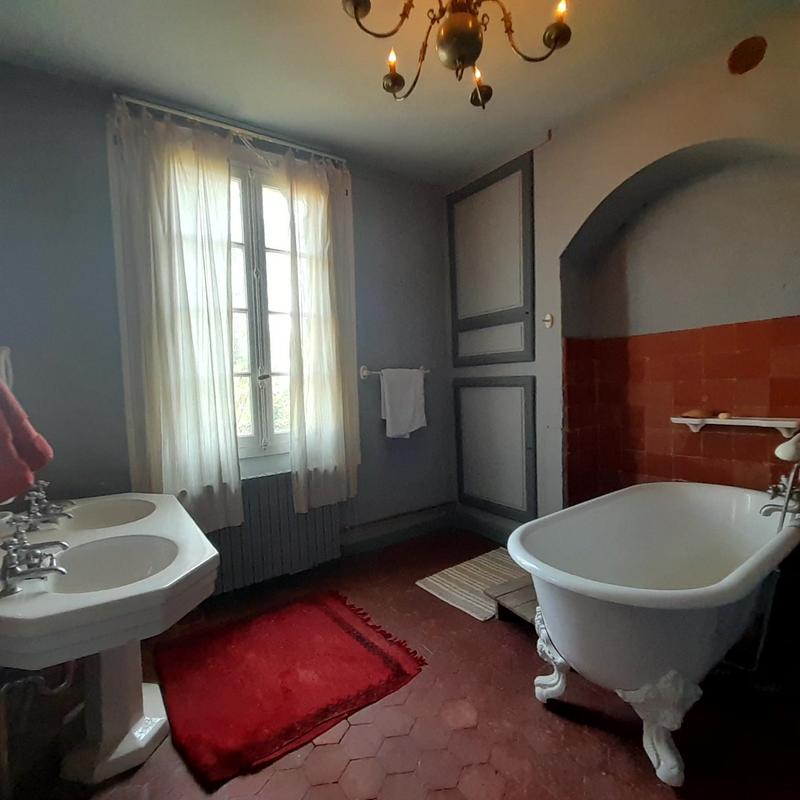 Maison ancienne - 172 m² - 7 pièces