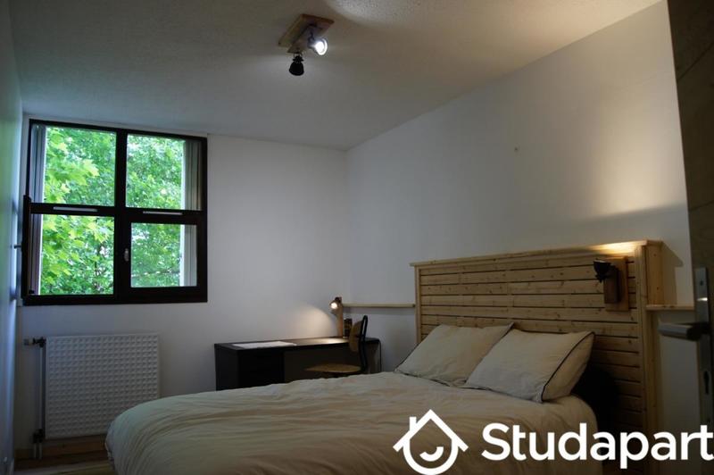 Chambre - 9 m² - 1 pièce