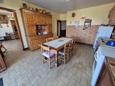Maison - 205 m² - 8 pièces