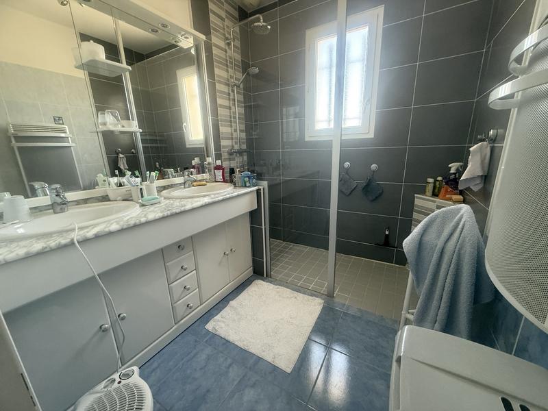 Maison - 94 m² - 4 pièces