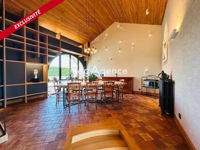 Maison - 162 m² - 6 pièces