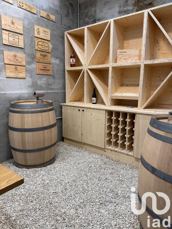 Maison - 208 m² - 5 pièces