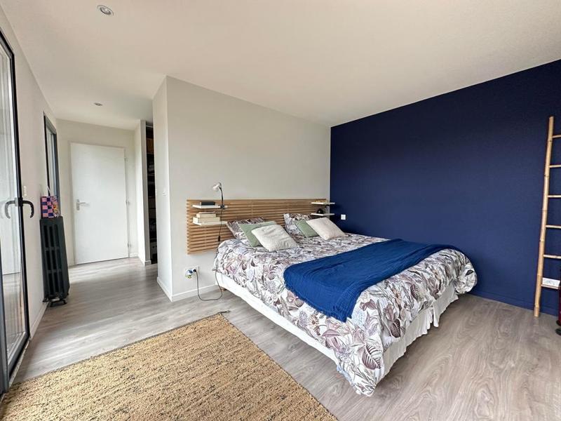 Maison - 200 m² - 6 pièces