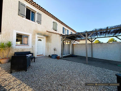 Maison - 94 m² - 5 pièces