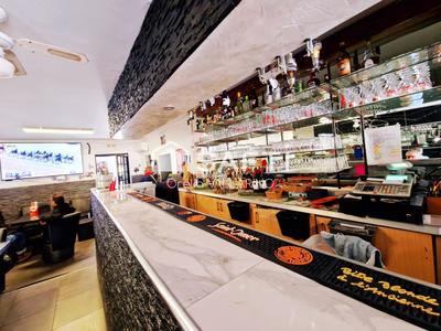 Local commercial - 237 m²