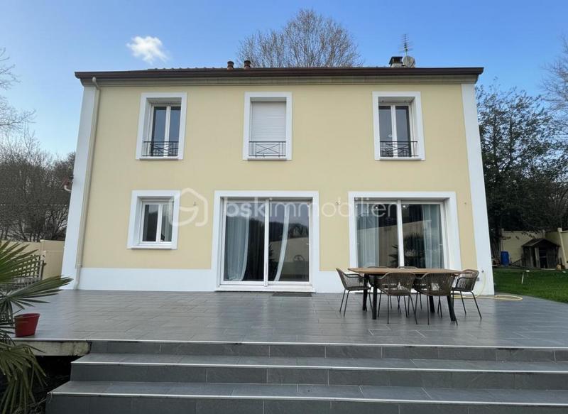 Maison - 129 m² - 6 pièces