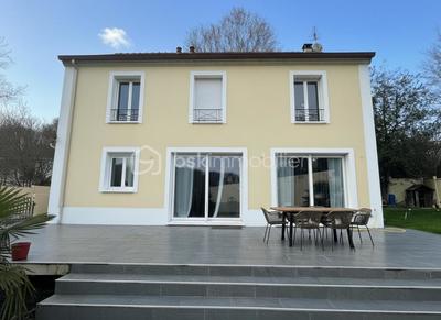 Maison - 129 m² - 6 pièces