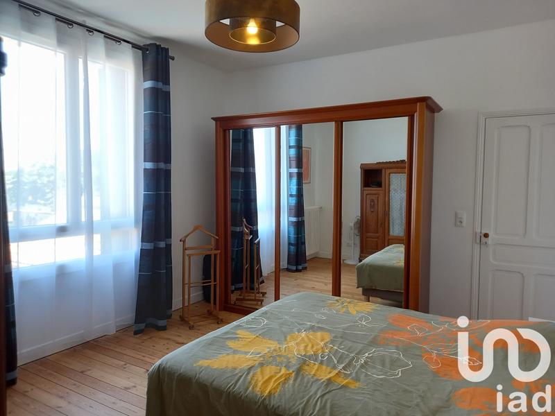 Maison - 230 m² - 9 pièces