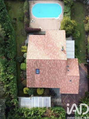 Maison - 140 m² - 5 pièces