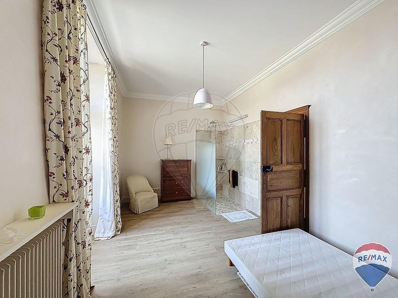 Demeure - 530 m² - 11 pièces