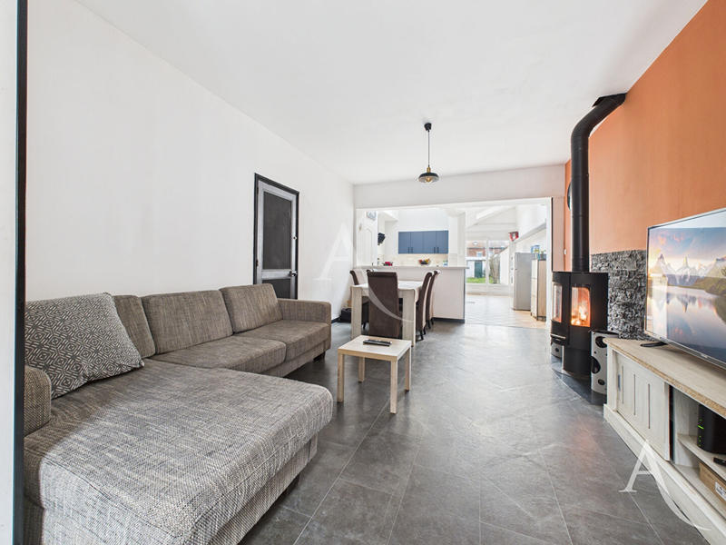 Maison - 101 m² - 5 pièces