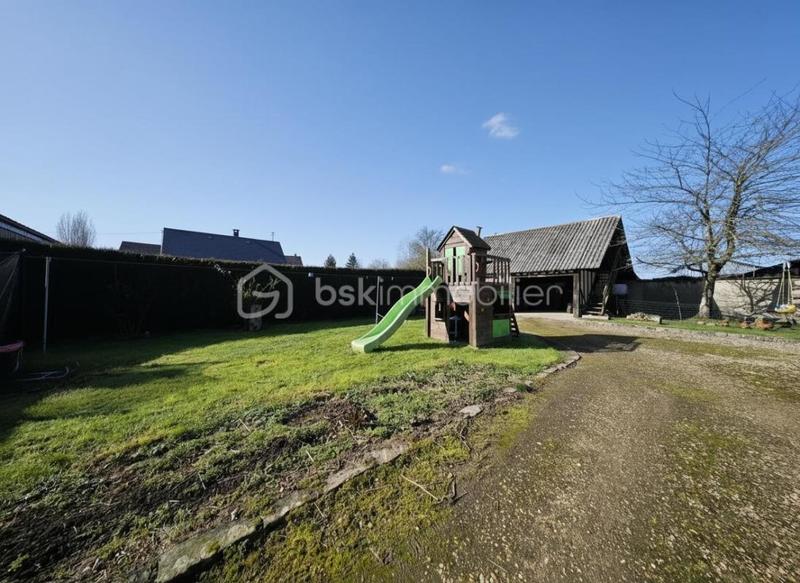 Maison - 123 m² - 9 pièces