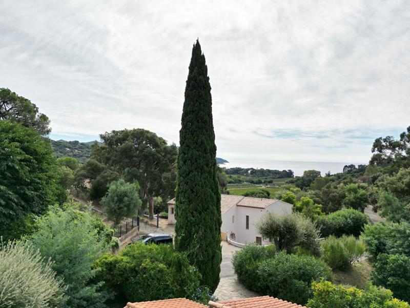 Villa - 100 m² - 4 pièces