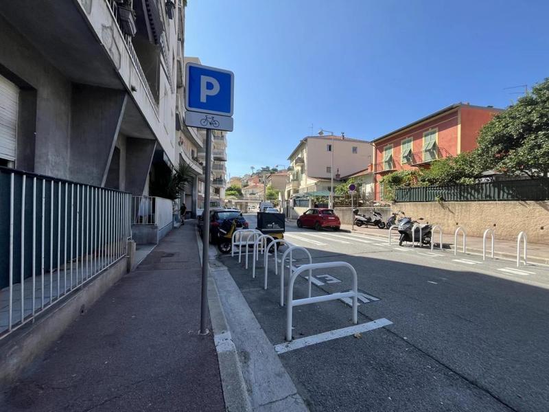 Local commercial - 292 m²