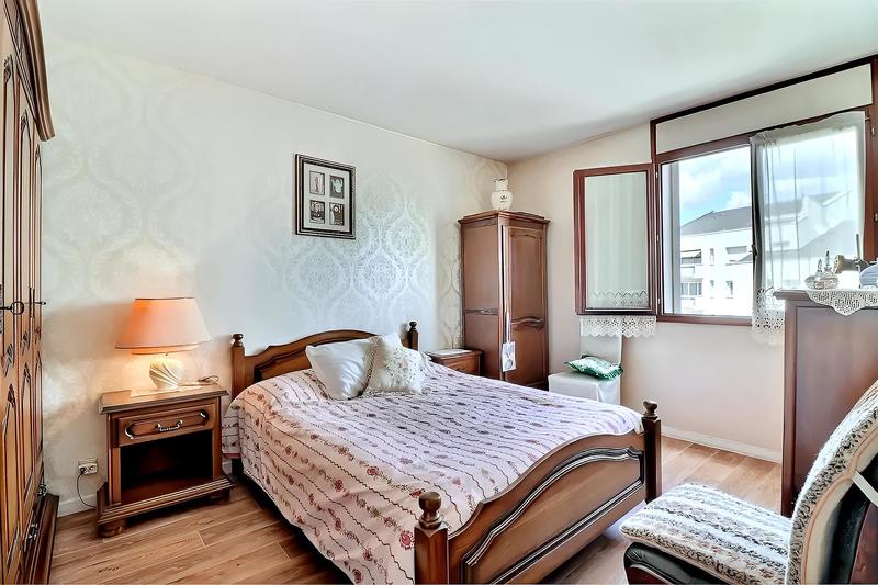 Appartement - 82 m² - 3 pièces