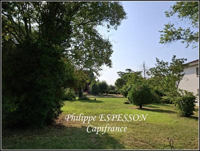 Terrain constructible - 800 m²