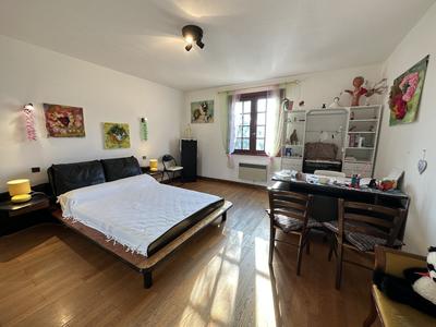 Villa - 238 m² - 5 pièces