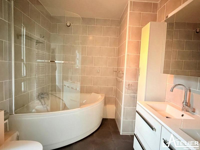 Appartement - 117 m² - 5 pièces