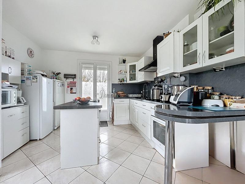 Maison - 104 m² - 5 pièces