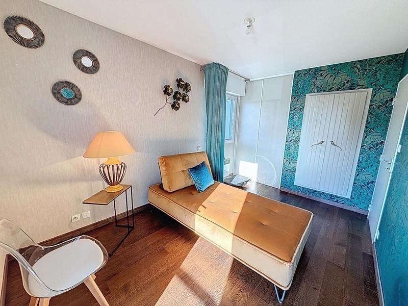 Appartement - 81 m² - 4 pièces