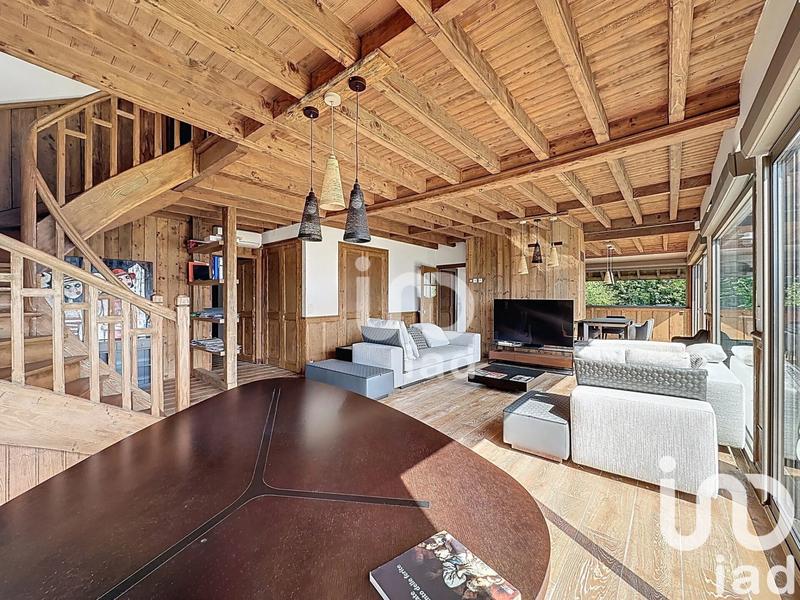 Maison - 332 m² - 8 pièces