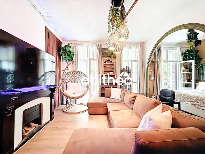 Appartement - 190 m² - 5 pièces