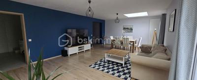 Maison - 182 m² - 8 pièces