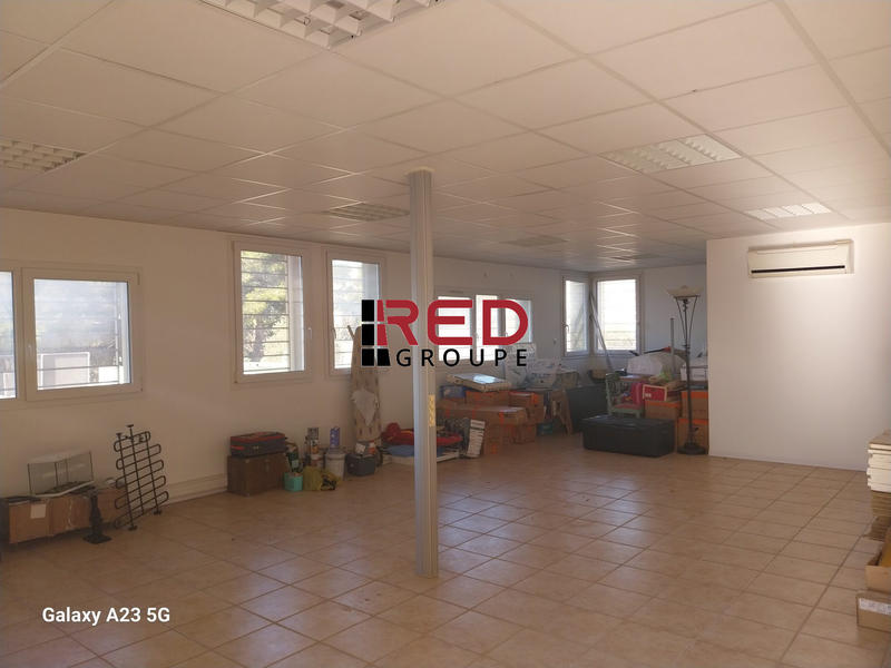 Bureau - 67 m² - 2 pièces