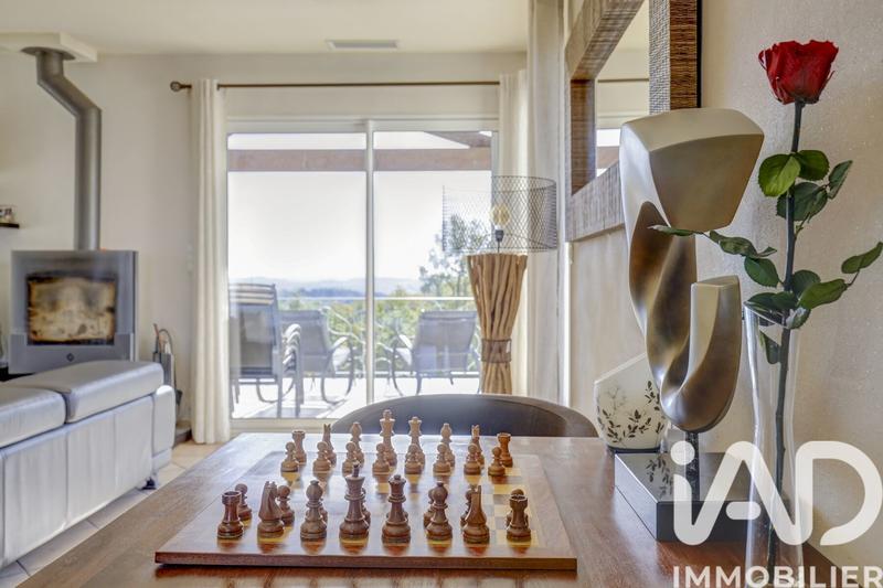 Maison - 185 m² - 7 pièces