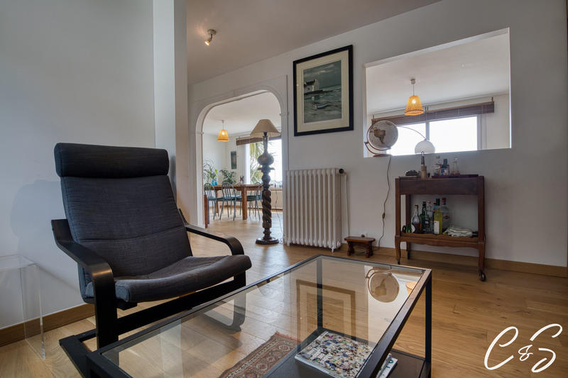 Maison - 161 m² - 6 pièces