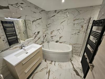 Appartement - 79 m² - 3 pièces